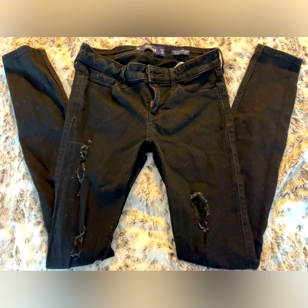 hollister black low rise super skinny black distressed jeans size 0